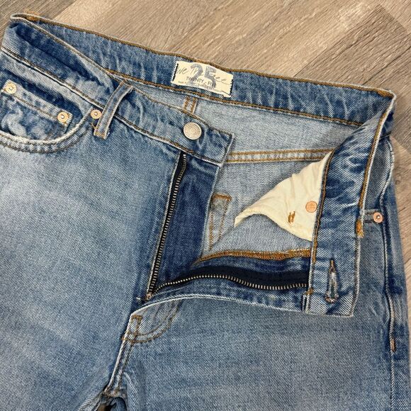 We The Free Vixen Distressed Cigarette Crop Jeans Raw Hem Blue 25 - Picture 10 of 16